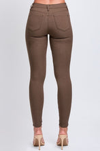 Load image into Gallery viewer, Hyperstretch Mid-Rise Skinny Jean