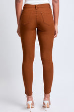 Load image into Gallery viewer, Hyperstretch Mid-Rise Skinny Jean