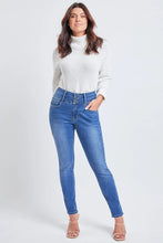 Load image into Gallery viewer, Missy Fashion First Mid-Rise 3-Button Skinny Jean