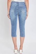 Load image into Gallery viewer, Missy Vintage Exposed Button Capri