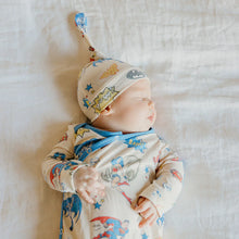 Load image into Gallery viewer, Copper Pearl® Newborn Knotted Gown JUSTICE LEAGUE™