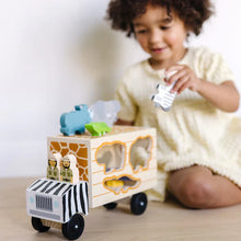 Load image into Gallery viewer, Safari Animal Rescue Truck Play Set