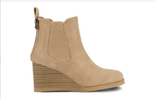 Load image into Gallery viewer, Blowfish Boots®- Praline