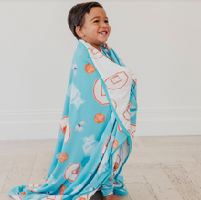 Load image into Gallery viewer, COPPER PEARL® 3-Layer Quilt - Slam Dunk