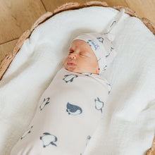 Load image into Gallery viewer, COPPER PEARL® Knit Blanket PENGUINS