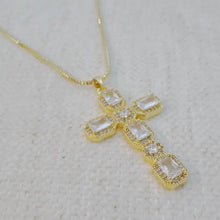 Load image into Gallery viewer, Vintage Sparkle Cross Pendant Necklace