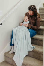 Load image into Gallery viewer, COPPER PEARL® 3-Layer Stretchy Quilt - Air