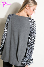 Load image into Gallery viewer, Solid Cheetah Mixed Blouse Top
