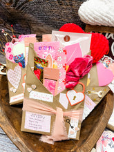 Load image into Gallery viewer, ROMANCE Blind Date w/ a Book (Valentine&#39;s Day Edition)
