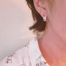 Load image into Gallery viewer, Glam Edge Sculpted Huggie Earrings
