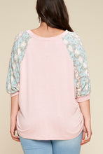 Load image into Gallery viewer, Plus Size Floral Paisley Sleeve Fashion Top
