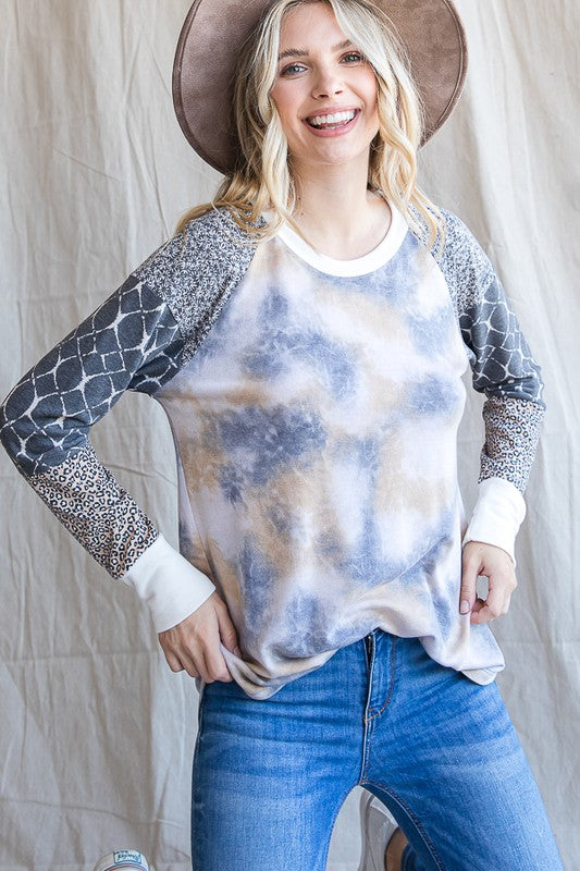 Color Block Raglan Sleeve Top