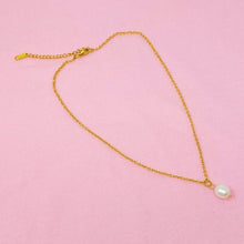 Load image into Gallery viewer, Singular Freshwater Pearl Necklace
