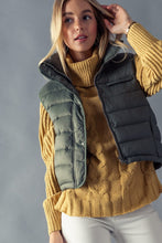 Load image into Gallery viewer, Stripe Quilted Padded Vest
