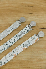 Load image into Gallery viewer, COPPER PEARL® Binky Clips - Rufus
