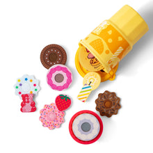 Load image into Gallery viewer, Play to Go Cake &amp; Cookies Play Set
