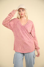 Load image into Gallery viewer, Washed Knit V-Neck Oversized Top
