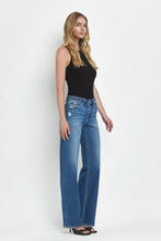 Load image into Gallery viewer, Mid Rise Full Length Wide Leg Jeans
