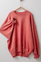 Load image into Gallery viewer, Pigment Washed Sweatshirt Top
