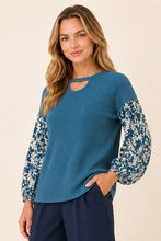 Load image into Gallery viewer, Teal Keyhole Top With Floral Print Bubble Sleeves
