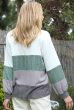 Load image into Gallery viewer, Plus Textured Color Blocked Long Sleeve Top
