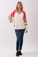 Load image into Gallery viewer, Floral Contrast Color Block Pullover Top
