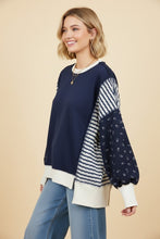 Load image into Gallery viewer, Plus Navy Mixed Print Oversized Sweatshirt
