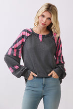 Load image into Gallery viewer, Plaid Contrast Long Sleeve Pullover Top

