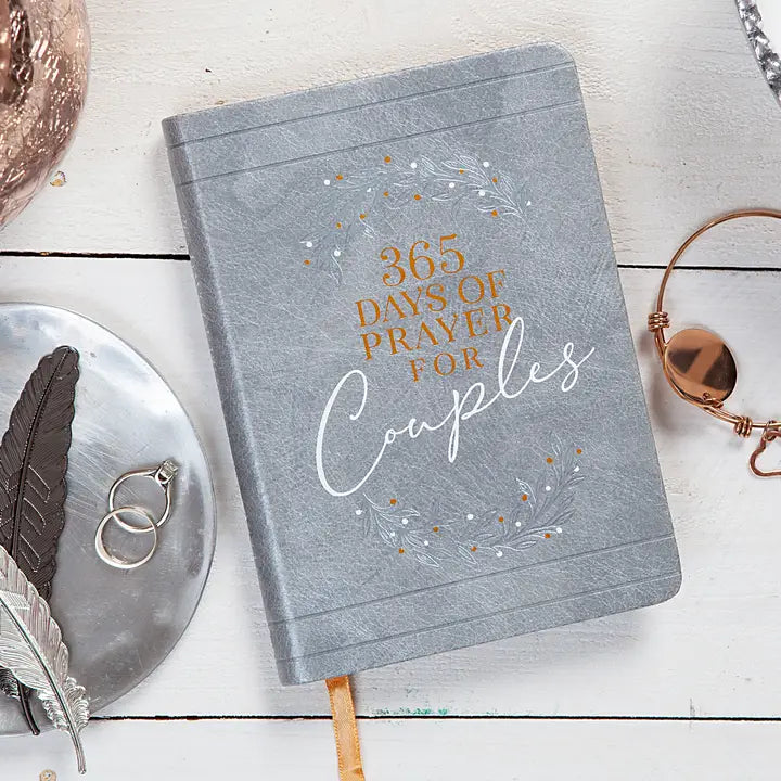 365 Days of Prayer For Couples (Yearlong Devotional)