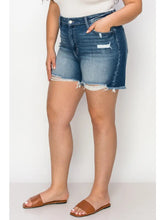 Load image into Gallery viewer, Plus Size High Rise Stretch Denim Shorts
