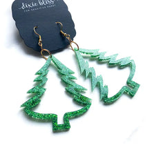 Load image into Gallery viewer, Dixie Bliss Christmas Tree Outline Dangle Earring
