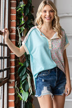 Load image into Gallery viewer, Floral Color Block Button Front Top
