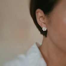 Load image into Gallery viewer, Four Pearls Stud Earrings

