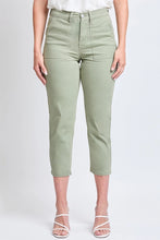 Load image into Gallery viewer, Missy Slim Straight Crop Capri
