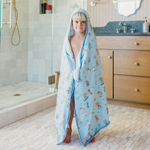 Load image into Gallery viewer, COPPER PEARL® Big Kid Hooded Towel TANNER
