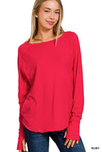 Load image into Gallery viewer, Cotton Raglan Sleeve Thumbhole Top
