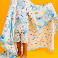 Load image into Gallery viewer, COPPER PEARL® 3-Layer Stretchy Quilt - Disney Stitch Dreamsicles
