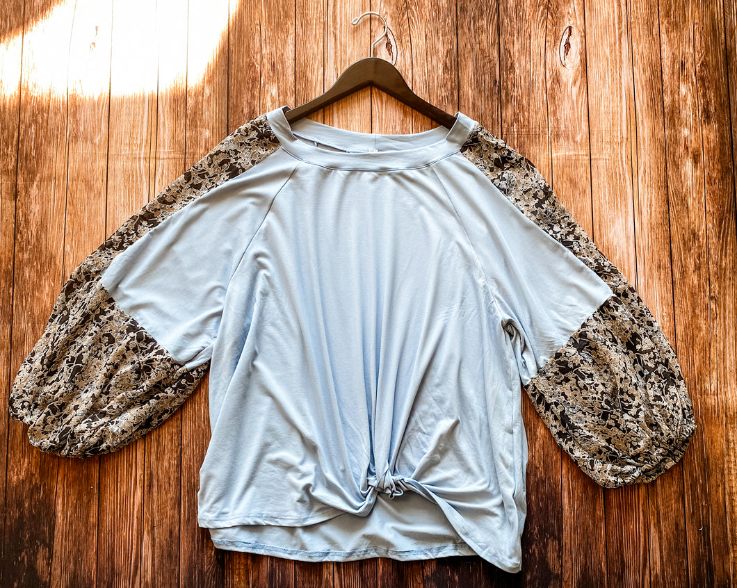 Plus Light Blue Floral Design Balloon Sleeve Top