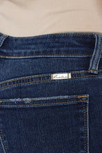 Load image into Gallery viewer, Petite Mid Rise Flare Jeans
