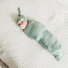 Load image into Gallery viewer, COPPER PEARL® Knit Blanket BRIAR
