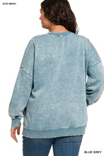 Load image into Gallery viewer, Plus Acid Wash Fleece Hi-Low Hem Pullover
