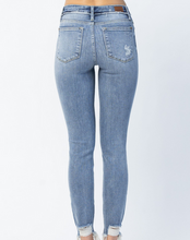 Load image into Gallery viewer, Judy Blue® Mid Rise Release Waistband Skinny Jeans
