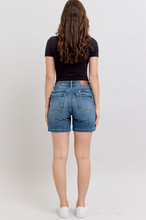 Load image into Gallery viewer, High Waisted Utility Mid Length Shorts
