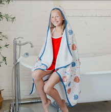 Load image into Gallery viewer, COPPER PEARL® Big Kid Hooded Towel - All Star
