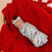 Load image into Gallery viewer, COPPER PEARL® Knit Blanket SNOWY SLOPES
