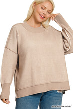 Load image into Gallery viewer, Plus Exposed Seam Two-Tone Sweater
