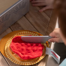 Load image into Gallery viewer, Make &amp; Bake Pies Play Set
