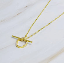 Load image into Gallery viewer, Amelia Dainty Toggle Necklace
